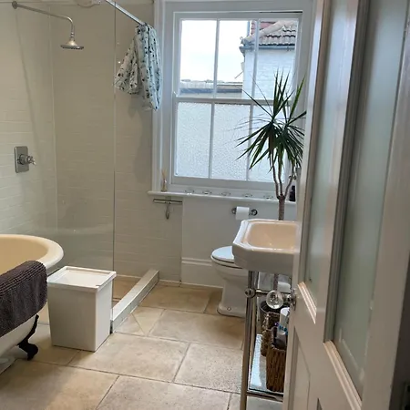 3 Bed Home Sleeps 6 Free Parking Hove Esterno foto