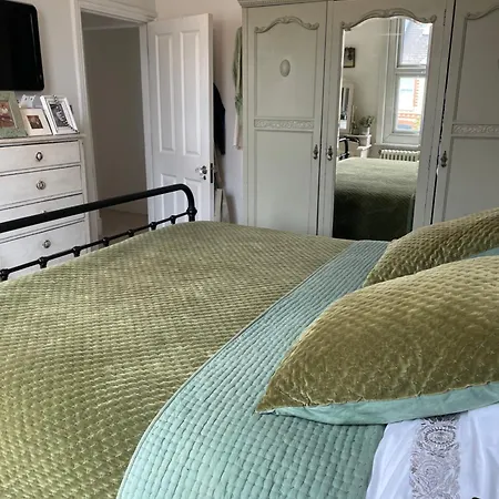 3 Bed Home Sleeps 6 Free Parking Hove Esterno foto