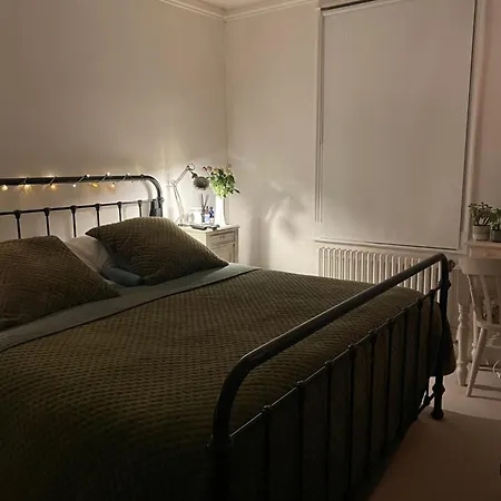 3 Bed Home Sleeps 6 Free Parking Hove Esterno foto