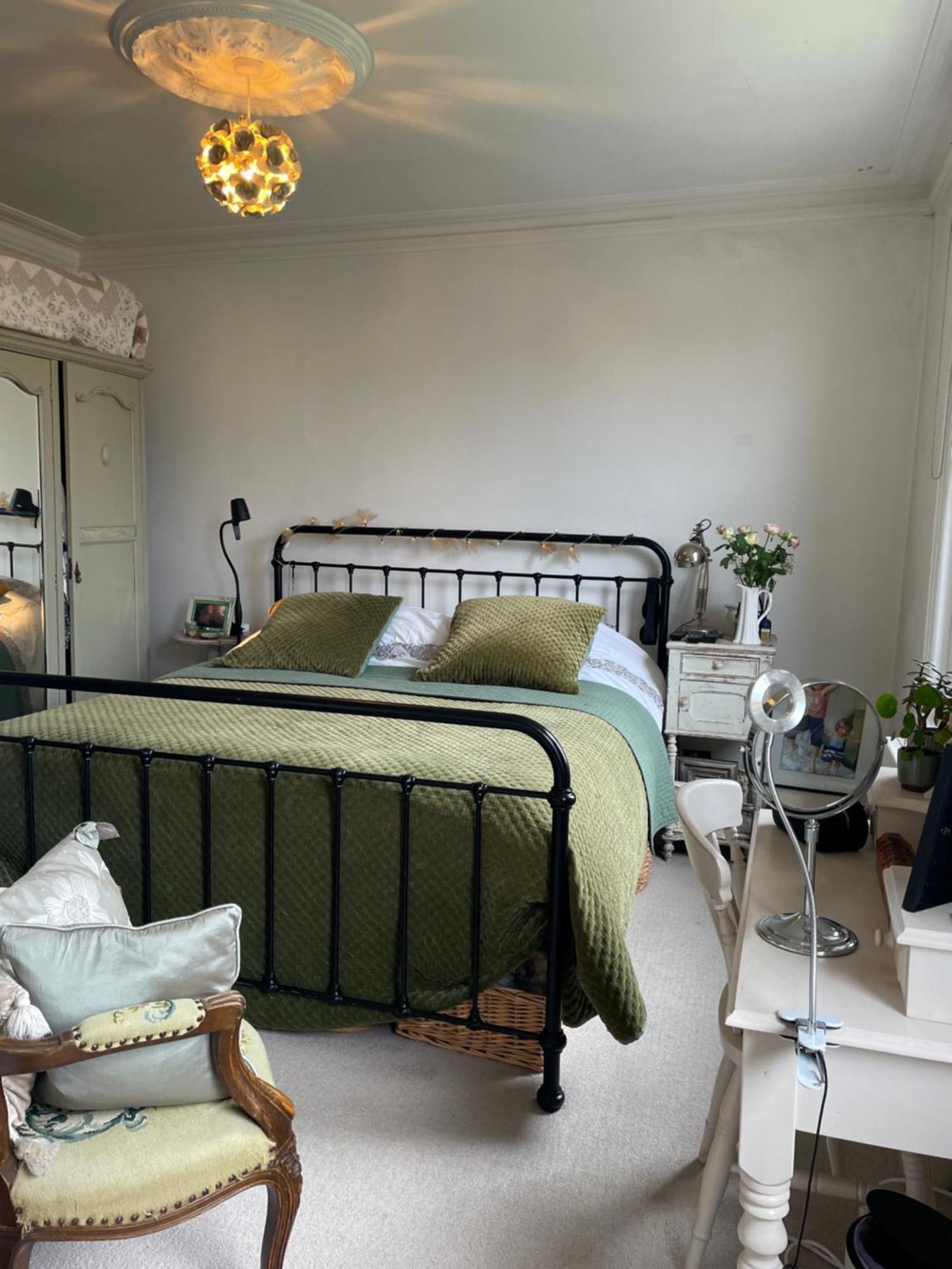 Holiday home 3 Bed Sleeps 6 Free Parking Brighton